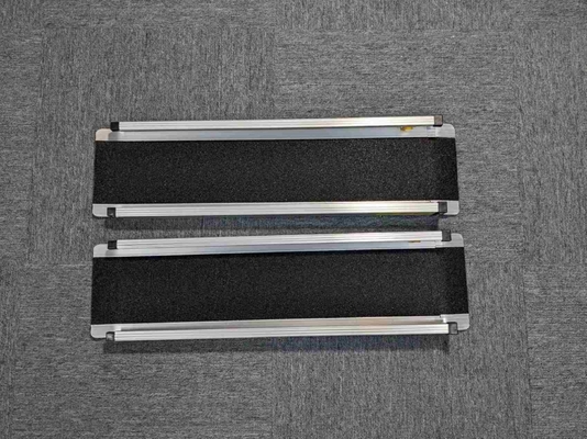 Capacité de chargement de 600 lbs Rampe pour fauteuil roulant en alliage d'aluminium pour une meilleure accessibilité