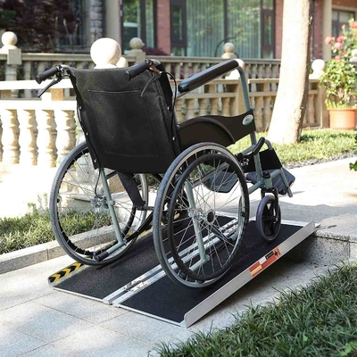 Facile à charger, performances élevées, rampe en alliage d'aluminium de 2 à 8 pieds pour motos de 600 livres