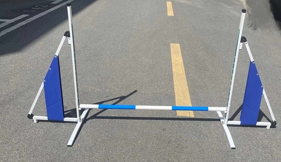 Des ailes d'agileur en aluminium pour chien pour une formation durable et un design écologique