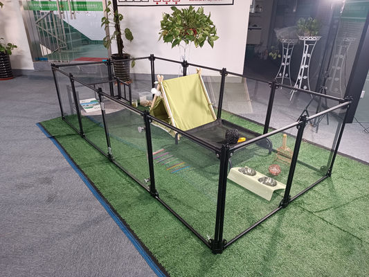 Plateau de jeu pour animaux de compagnie amovible en aluminium acrylique carré pour la maison de chenil de chat transparente