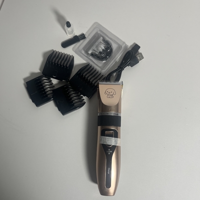 Trimmer de rasage pour chiens et chats avec quantités de chargement OEM ODM acceptables 20 GP 70 ensembles