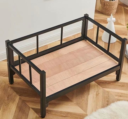 Matraque pour animaux de compagnie Non inclus Matraque métallique résistant à l'humidité Lit de chien surélevé Lit de chat en rotin
