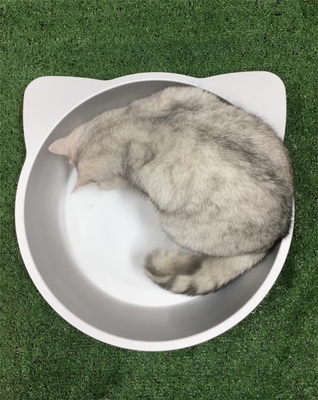 Laver à la main du matériau en aluminium en forme de bol en forme de nid de chat pour votre compagnon à fourrure