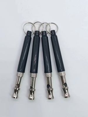 Arrêtez d'aboyer maintenant Stocked 8cm*0.8mm sifflet d'entraînement de chien pour l'entraînement et l'obéissance des animaux de compagnie