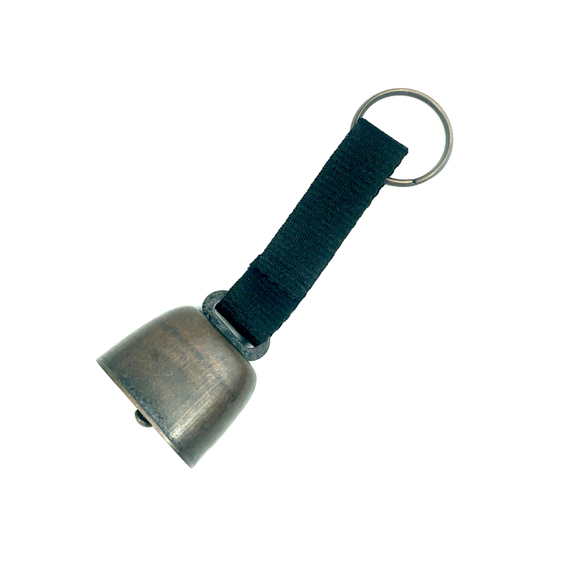 Restez en sécurité sur vos aventures de randonnée avec 22g Bell Bear Randonnée Boucle ceinture et cow bell